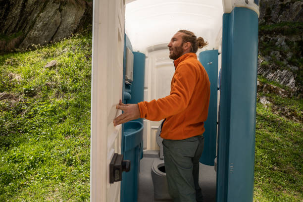 Best Portable restroom trailer rental  in Lakewood, CO