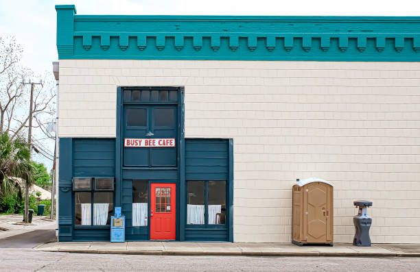 Best Portable bathroom rental  in Lakewood, CO